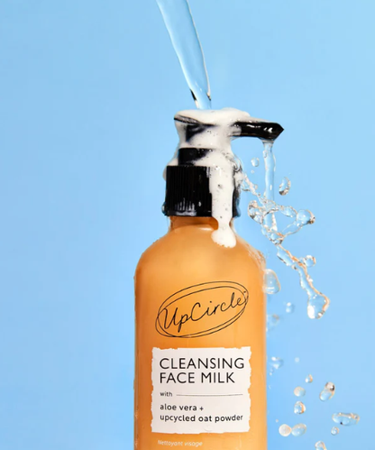 UpCircle Beauty - Cleansing Face Milk with Oat Powder & Aloe Vera